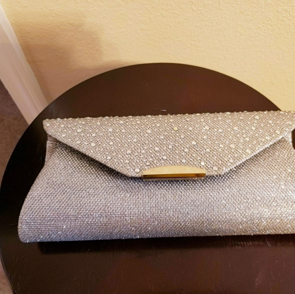 Clutch purse